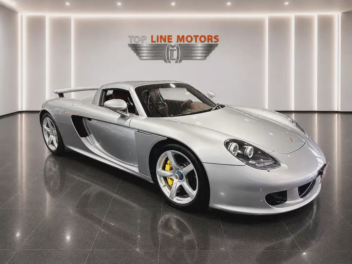 PORSCHE CARRERA GT, FULL SERVICE HISTORY, MAJOR SERVICE FROM AL NABOODAH,EXCELLENT CONDITION-1-1