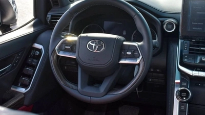 Toyota Land Cruiser VXR 3.3L Diesel twin turbo full option 2024-3