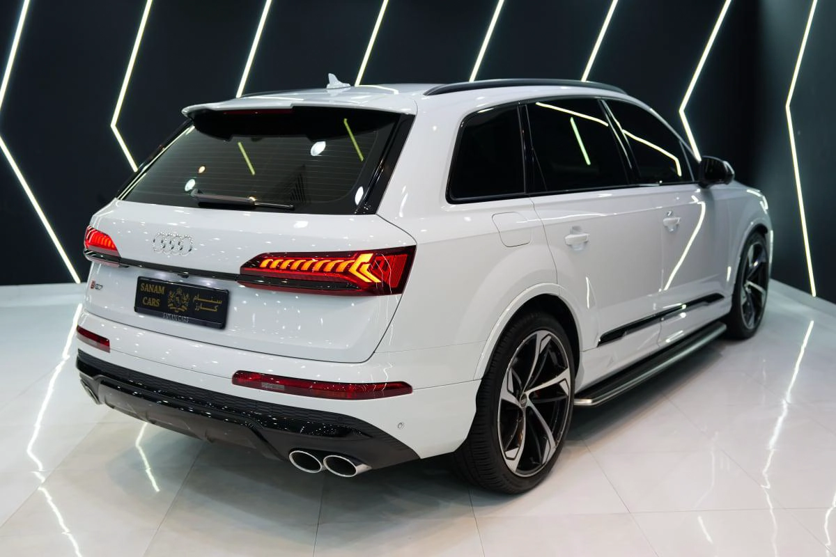 Audi SQ7 Quattro-8-8