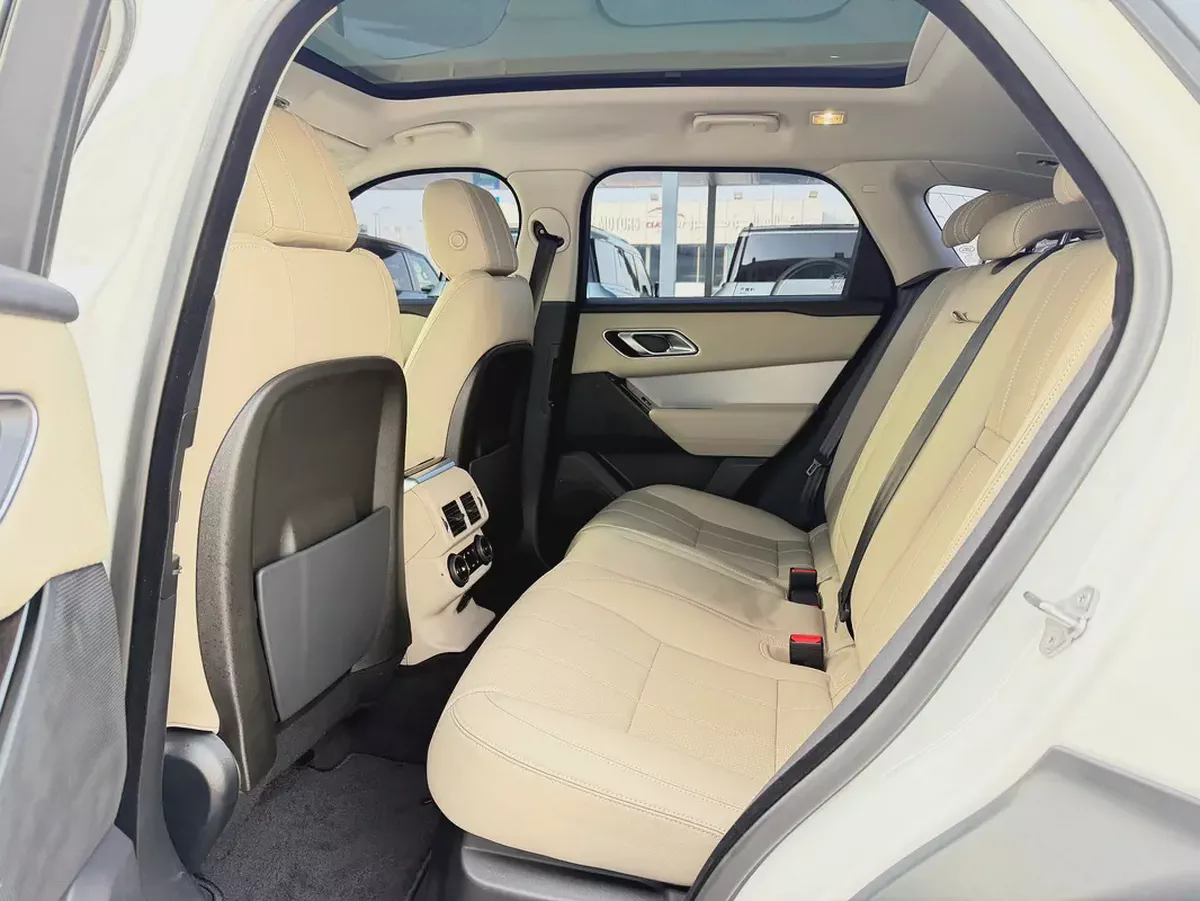 رنج روفر فيلار P260 S ابيض / بيج 2020 (الطاير)-8-8