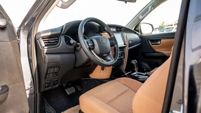 Toyota Fortuner EXR-9