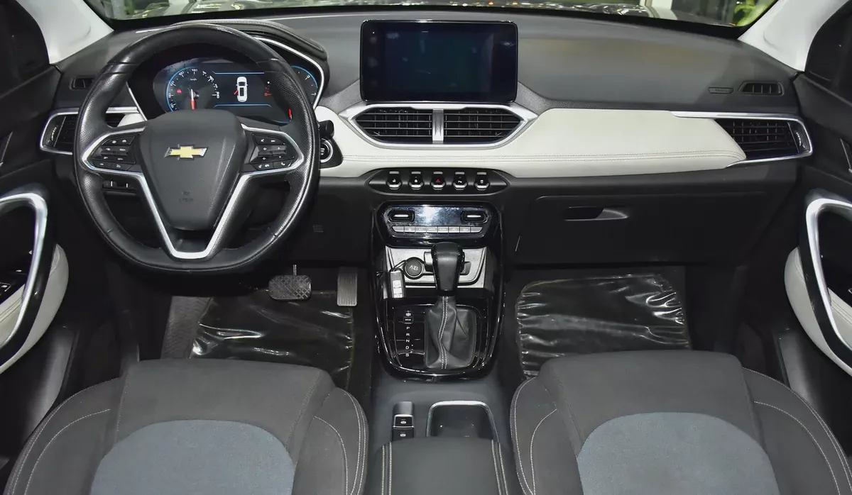 AED 753 EMi at 0% DP | Chevrolet Captiva Premier ( 2023 Model ) in Grey Color GCC Specs-10-10