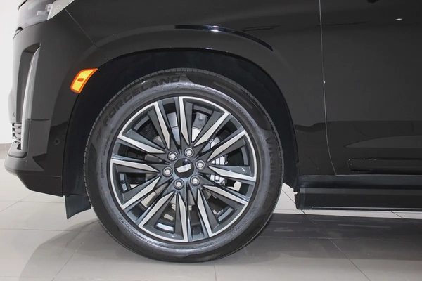 2023 Cadillac Escalade Sport Platinum | GCC Specs | Low Mileage
