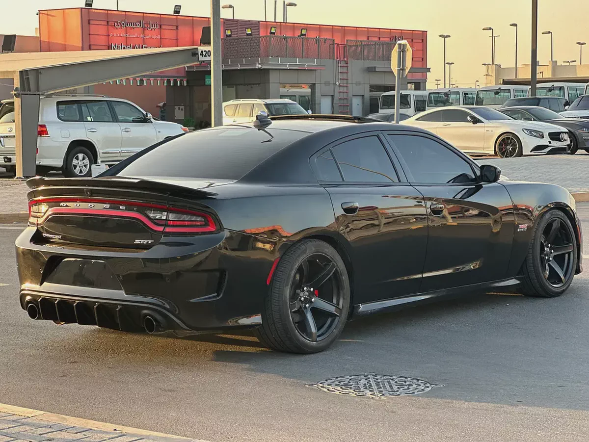دودج تشارجر R/T فل اوبشن محرك V8 بحالة جيدة-5-5