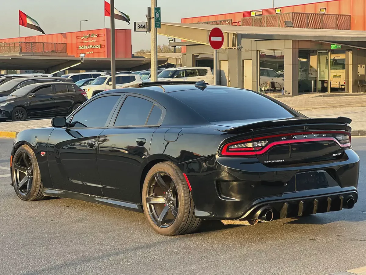 دودج تشارجر R/T فل اوبشن محرك V8 بحالة جيدة-6-6