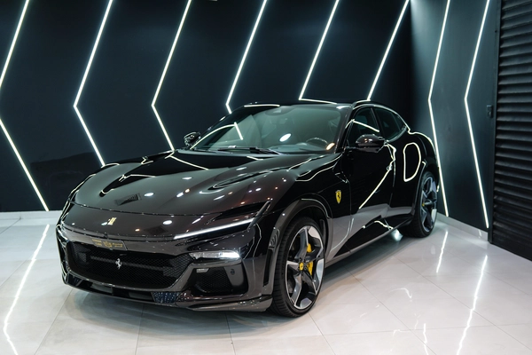 Ferrari Purosangue 2025