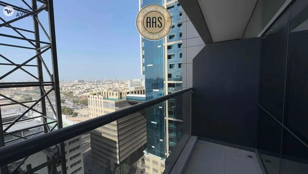 spacious 3bhk in sheikh zayad road rent only 235k