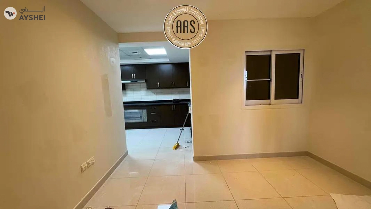 spacious 3bhk in sheikh zayad road rent only 235k-6-6