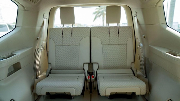 Toyota Land Cruiser VX 3.5L
