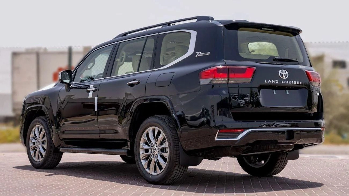 Toyota Land Cruiser VX 3.5L-12-12