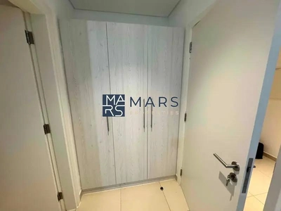 | Spacious 2 Bedroom With Maid Room | Prime Location |-9