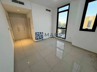 | Spacious 2 Bedroom With Maid Room | Prime Location |-12
