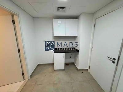 | Spacious 2 Bedroom With Maid Room | Prime Location |-2