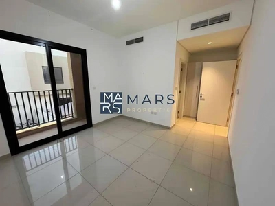 | Spacious 2 Bedroom With Maid Room | Prime Location |-6