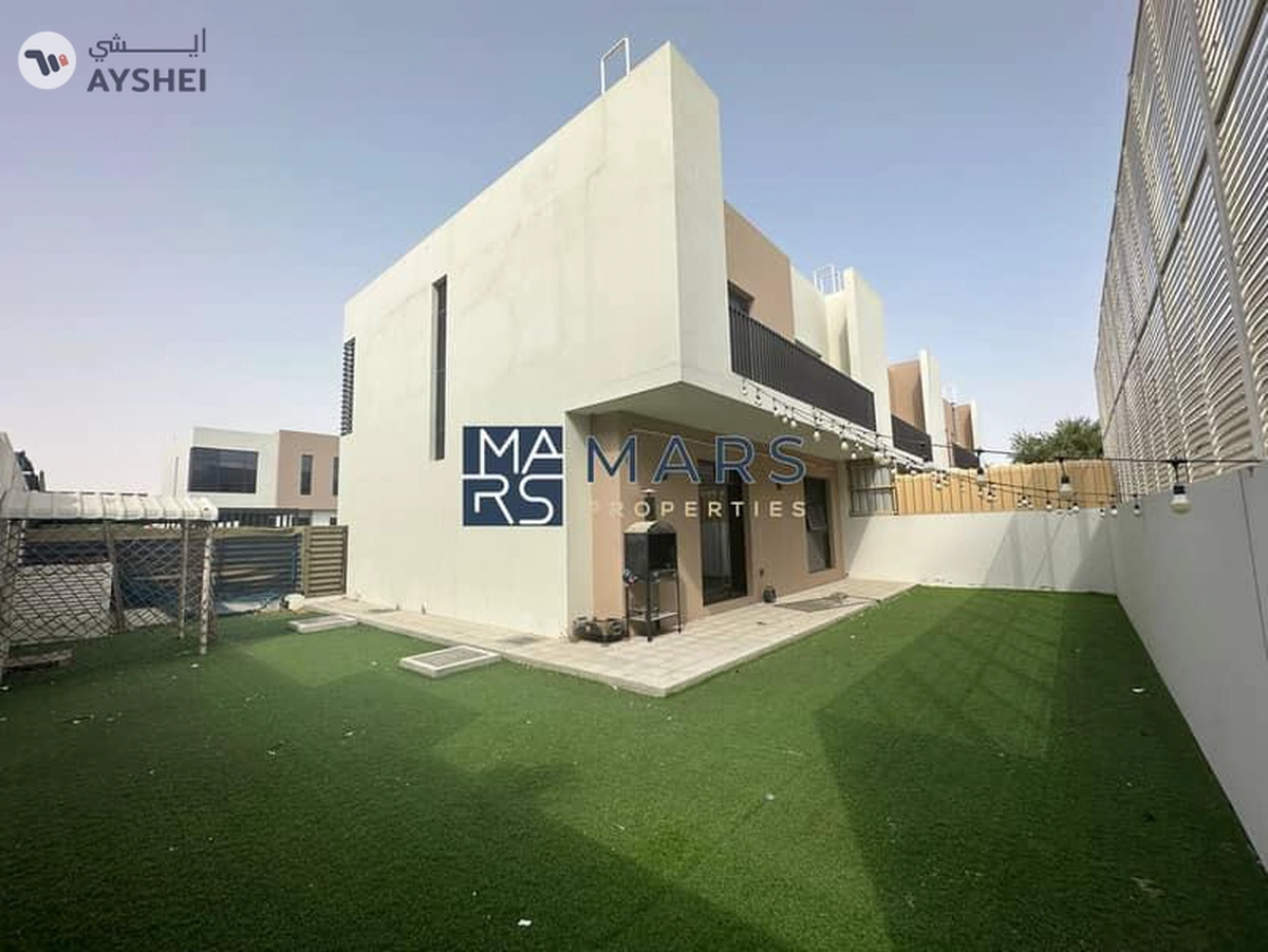 Spacious 4 bedrooms villa is available for sales in nasma Residence