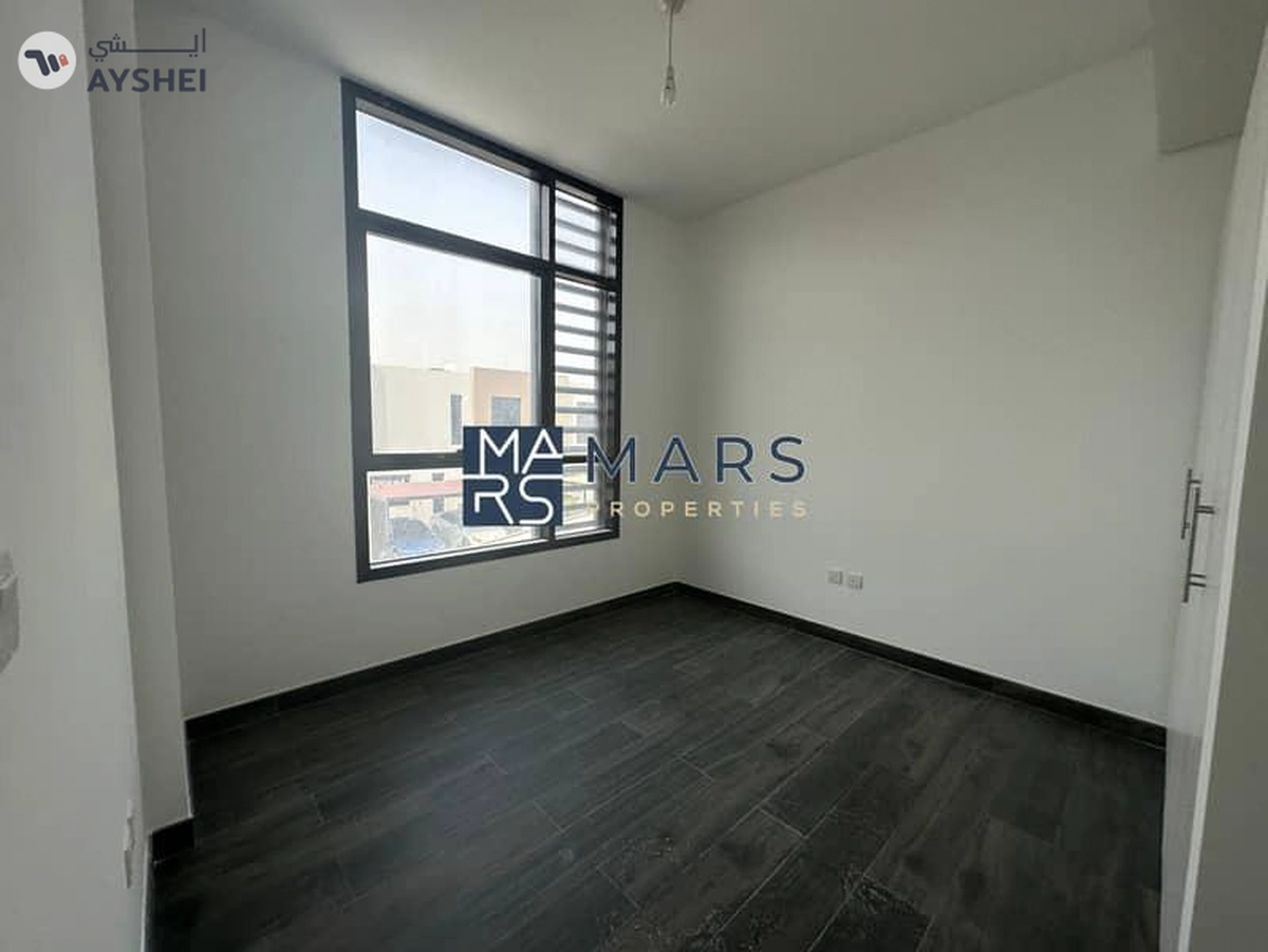 Spacious 4 bedrooms villa is available for sales in nasma Residence