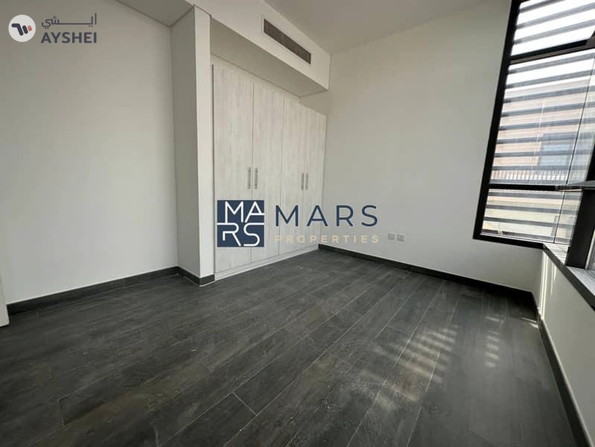 Spacious 4 bedrooms villa is available for sales in nasma Residence