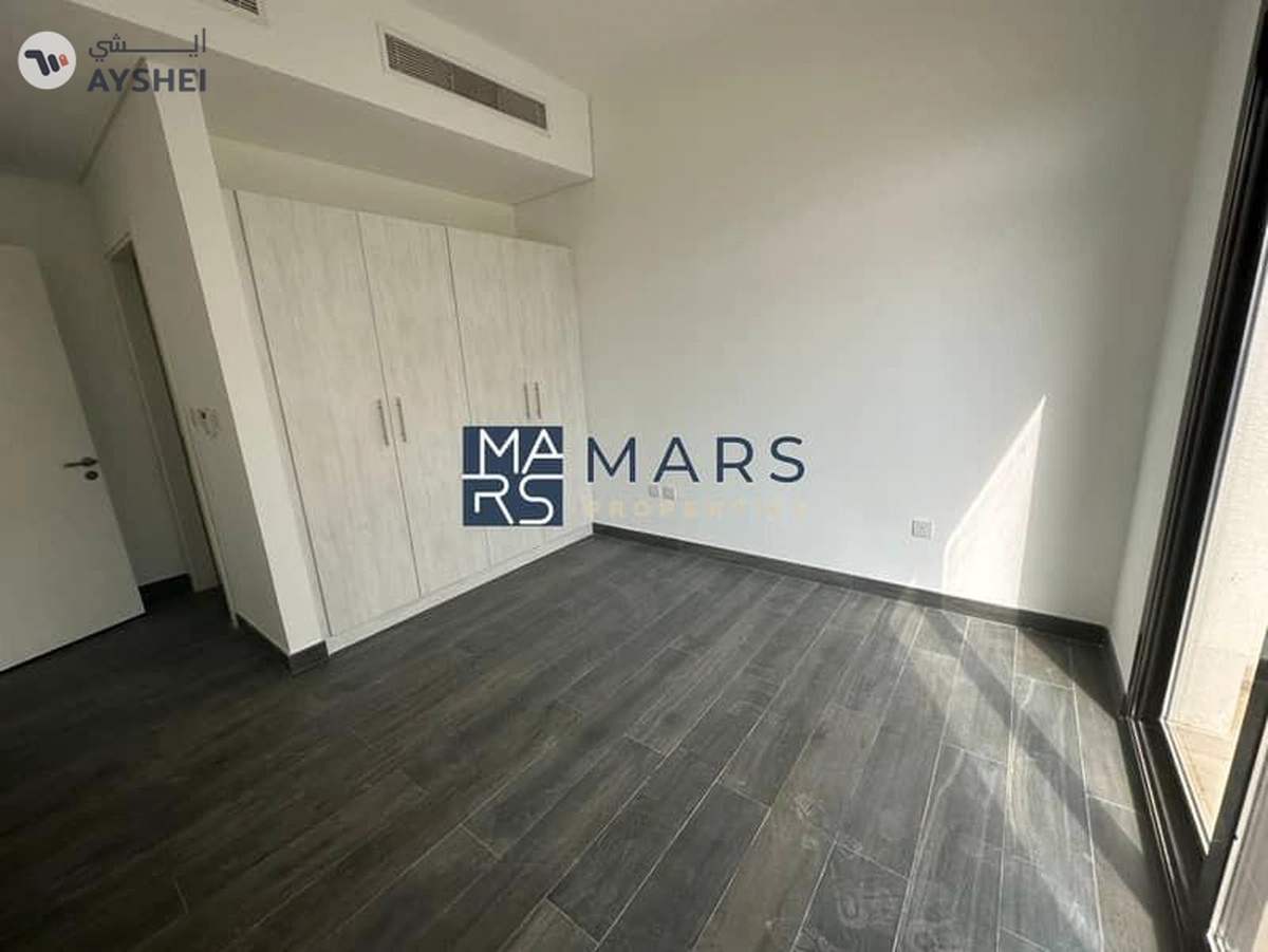 Spacious 4 bedrooms villa is available for sales in nasma Residence