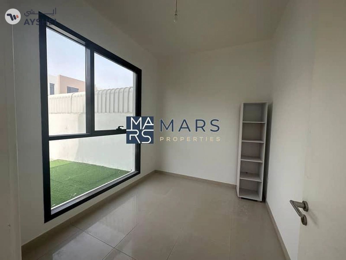 Spacious 4 bedrooms villa is available for sales in nasma Residence