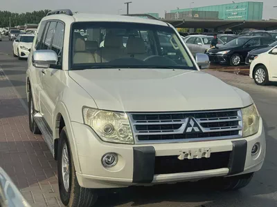 Mitsubshi pajero 2010 white color GCC Calen car-4