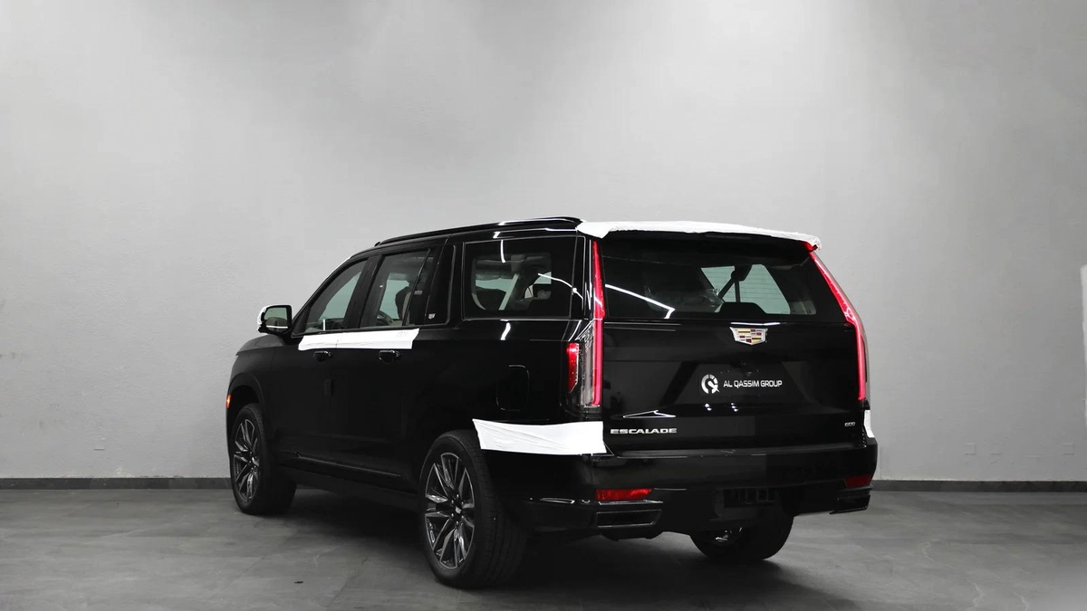 GCC | Cadillac Escalade 600-2-2