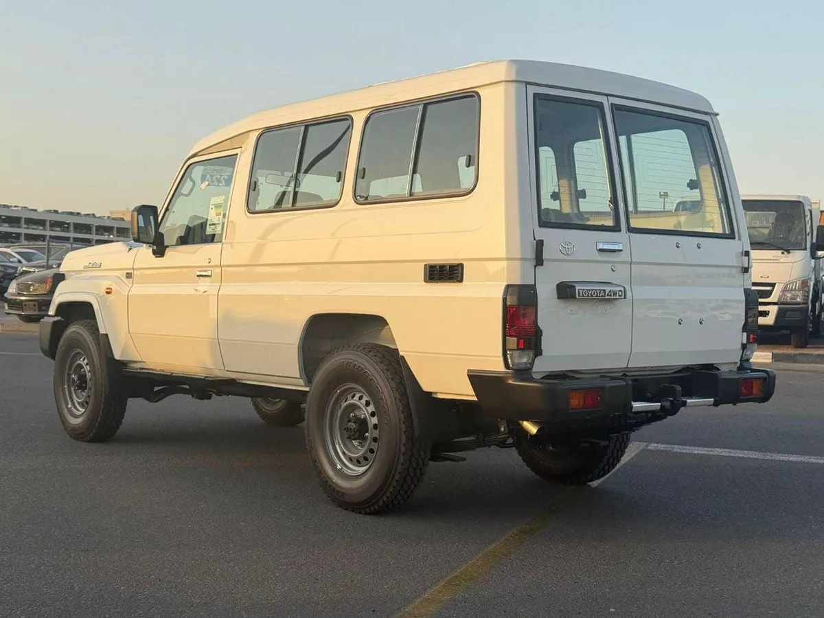 Toyota Land Cruiser 70 LC 78 2.8L DSL AT - LC78 2.8L DSL M/T - EXPORT ONLY-12-0