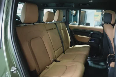 Brand New 2026 Land Rover Defender 110 X-Dynamic SE P400 | GCC Specs-10