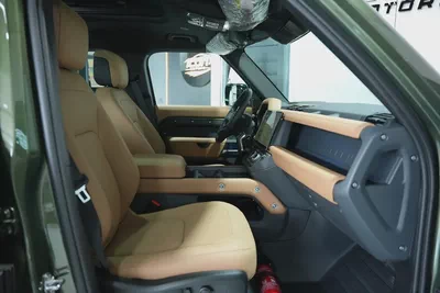 Brand New 2026 Land Rover Defender 110 X-Dynamic SE P400 | GCC Specs-4