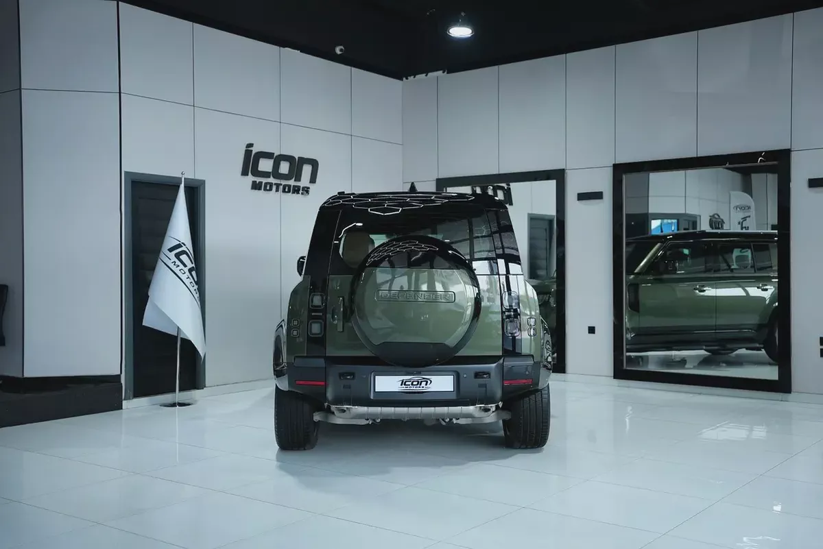 Brand New 2026 Land Rover Defender 110 X-Dynamic SE P400 | GCC Specs-14-14