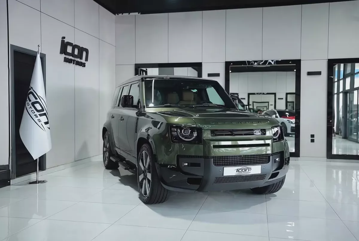 Brand New 2026 Land Rover Defender 110 X-Dynamic SE P400 | GCC Specs