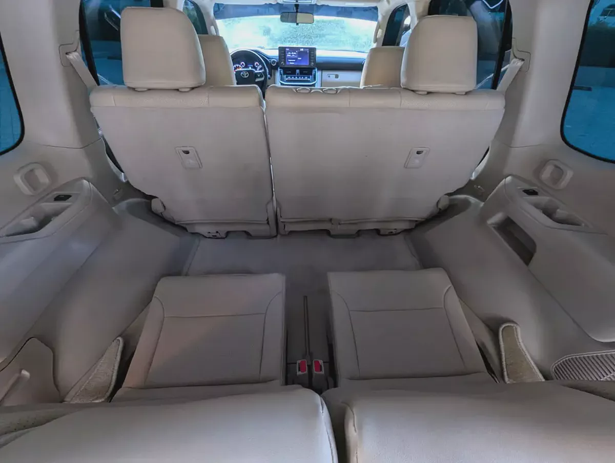 2023 Toyota Land Cruiser GXR | GCC Specs | V6 4.0L | Luxury Off-Road Excellence-10-10
