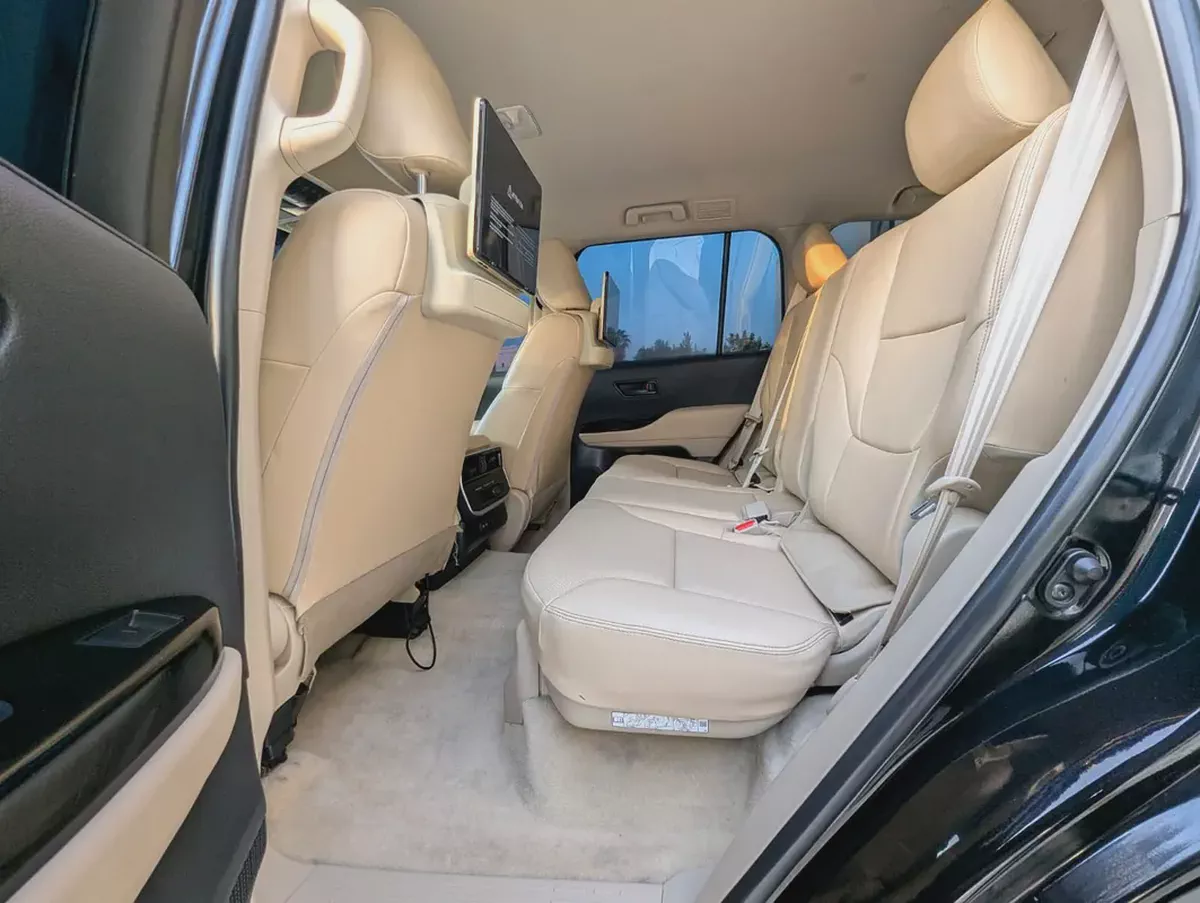 2023 Toyota Land Cruiser GXR | GCC Specs | V6 4.0L | Luxury Off-Road Excellence-15-15