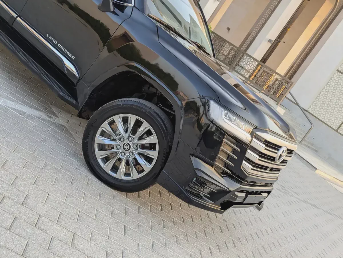 2023 Toyota Land Cruiser GXR | GCC Specs | V6 4.0L | Luxury Off-Road Excellence-7-7