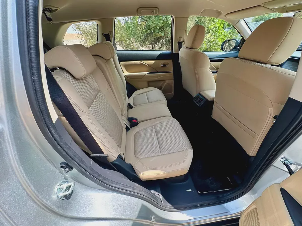 865-Monthly l GCC l 4wd, Cruise, Camera l Accident Free-10-10