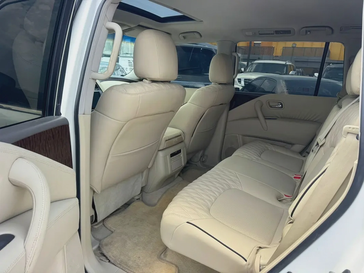 Nissan patrol 2013 fullopshin white color GCC calen car-2-2