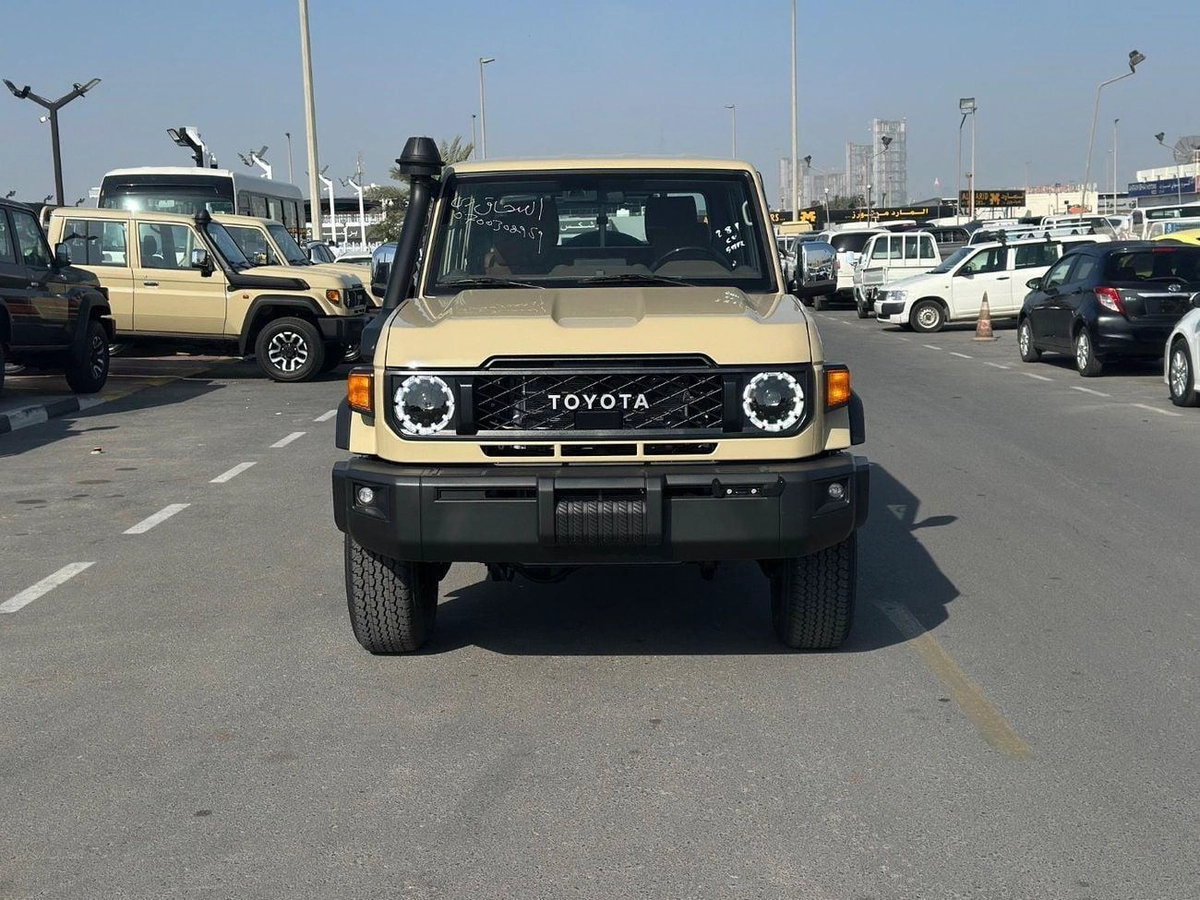 Toyota Land Cruiser Pick Up-8-8