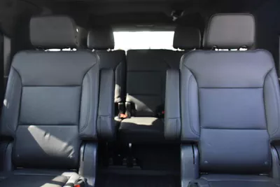 CHEVROLET SUBURBAN LT 6 SEATS 2022 | WHITE-15