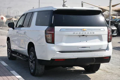 CHEVROLET SUBURBAN LT 6 SEATS 2022 | WHITE-16