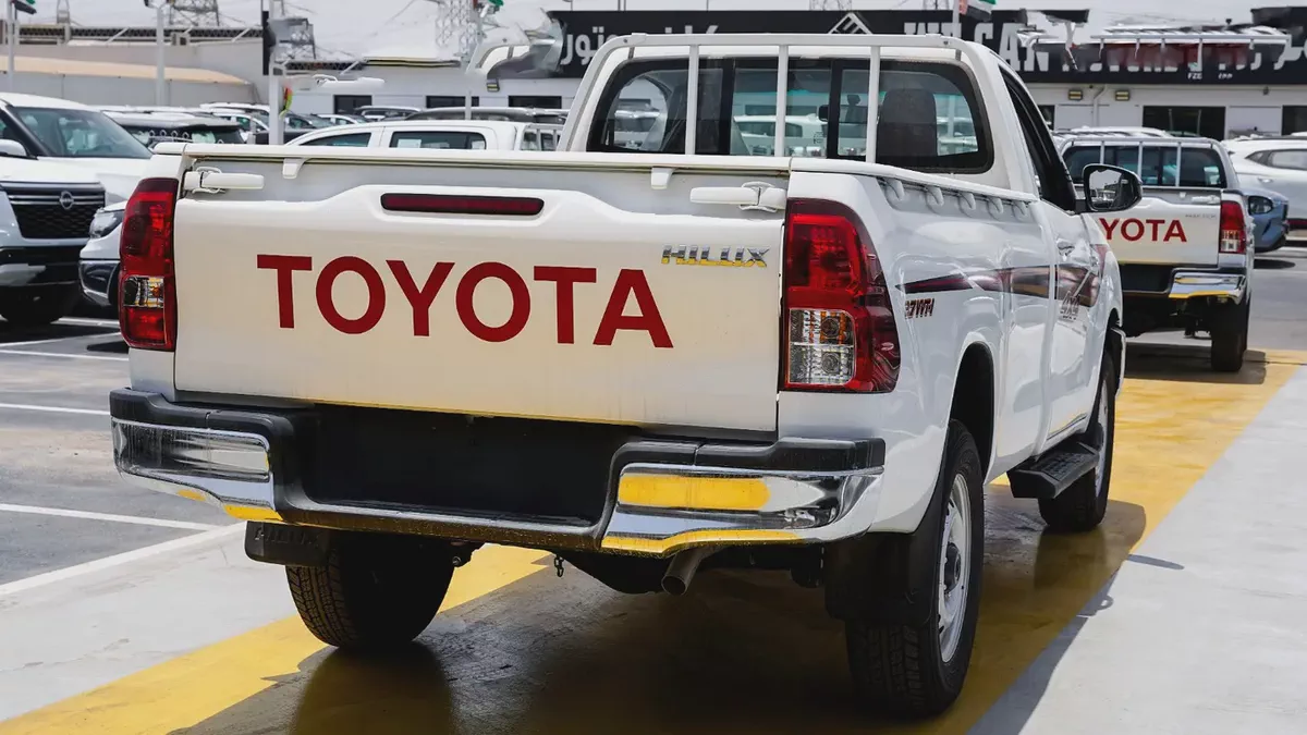 2026 Toyota Hilux Single Cab DLX - GCC Specs - Brand New!-5-5