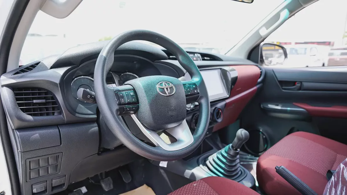 2026 Toyota Hilux Single Cab DLX - GCC Specs - Brand New!-8-8