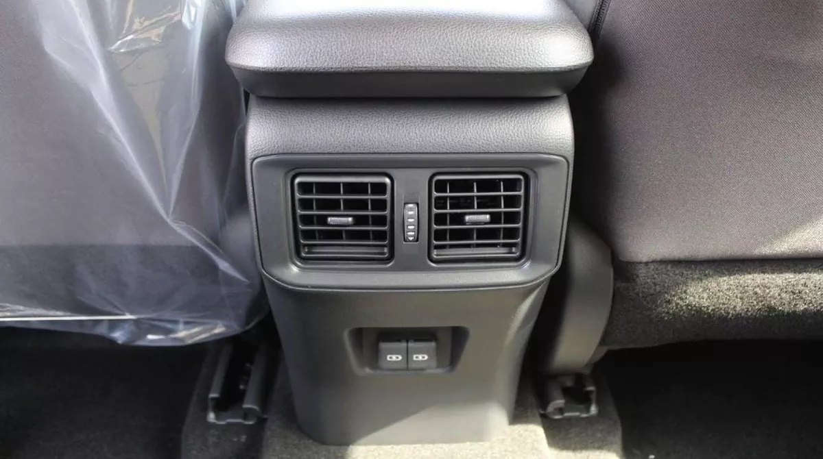 Toyota RAV4 LE RAV4 2.0L 2025-19-0