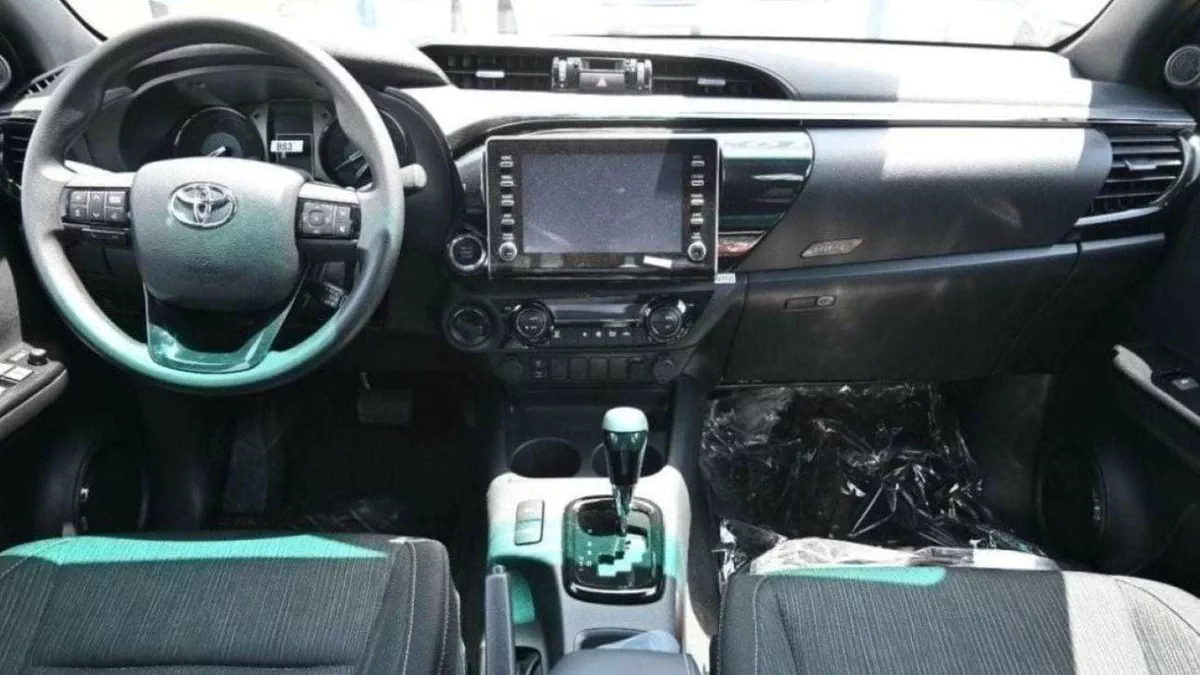 Toyota Hilux SGLX HILUX SR5 4.0L V6 PETROL 2025 0KM-4-0