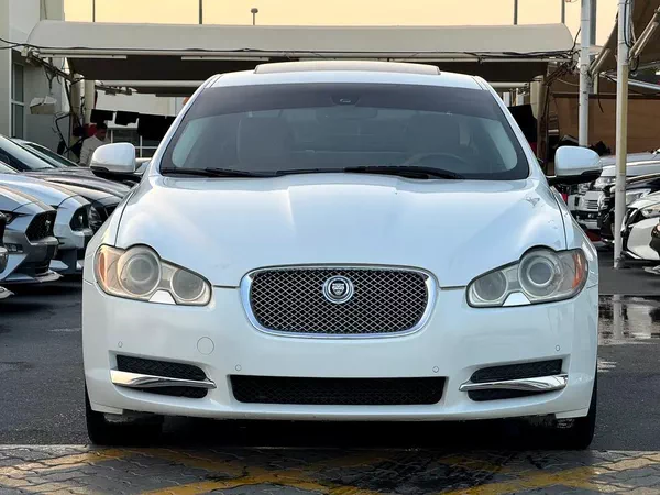 چاكوار XF موديل 2011 خليجى فل اوبشن بحاله ممتازه