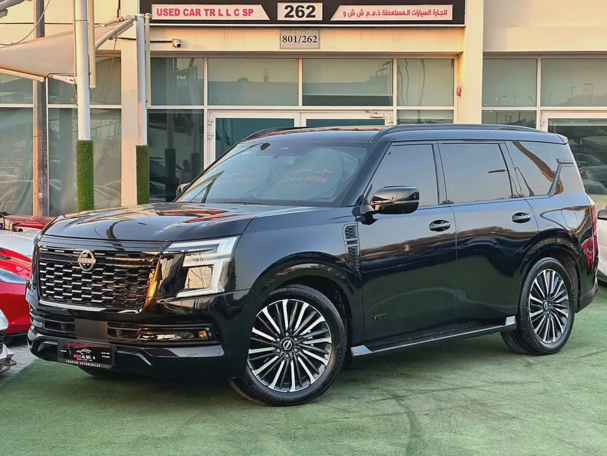 NISSAN PATROL PLATINUM T2 GCC 2025 FULL OPTION ORIGINAL PAINT UNDER WARRANTY