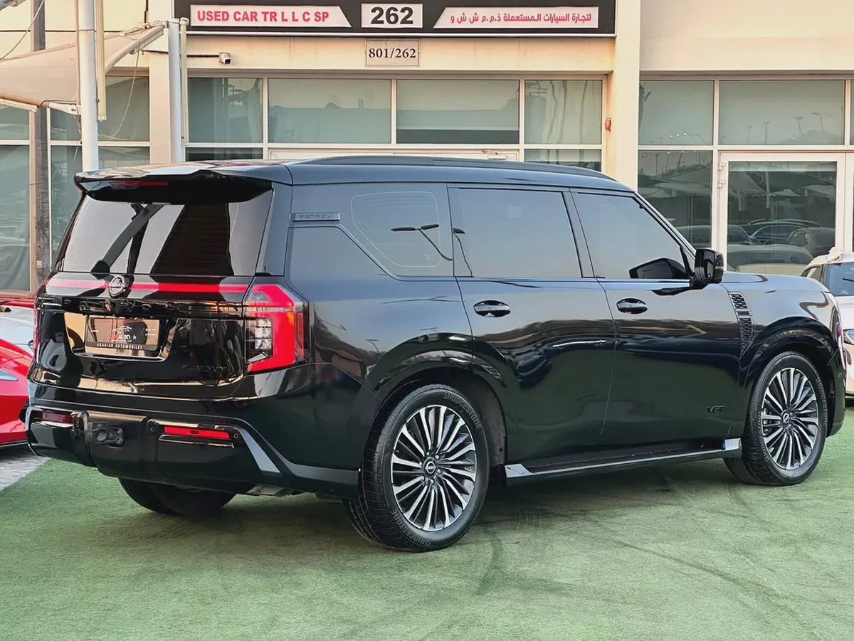 NISSAN PATROL PLATINUM T2 GCC 2025 FULL OPTION ORIGINAL PAINT UNDER WARRANTY-5-5