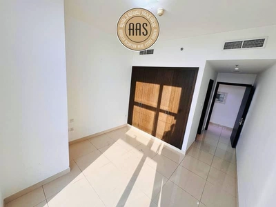 HUGE SIZE 2BHK || NEAR TO METRO || ALL AMENITIES || PARKING-12