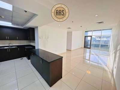 HUGE SIZE 2BHK || NEAR TO METRO || ALL AMENITIES || PARKING-0