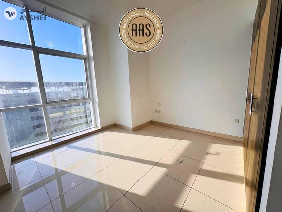 HUGE SIZE 2BHK || NEAR TO METRO || ALL AMENITIES || PARKING-11-11