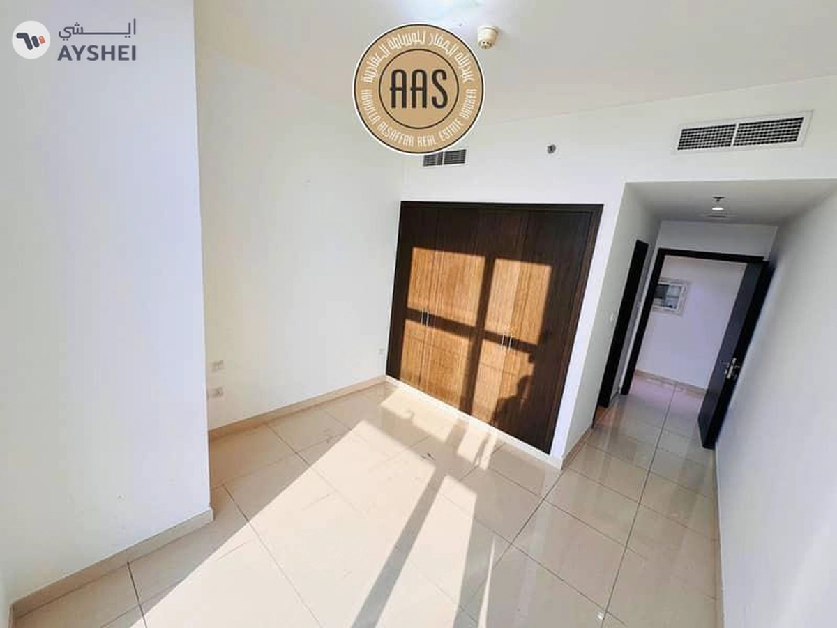 HUGE SIZE 2BHK || NEAR TO METRO || ALL AMENITIES || PARKING-12-12