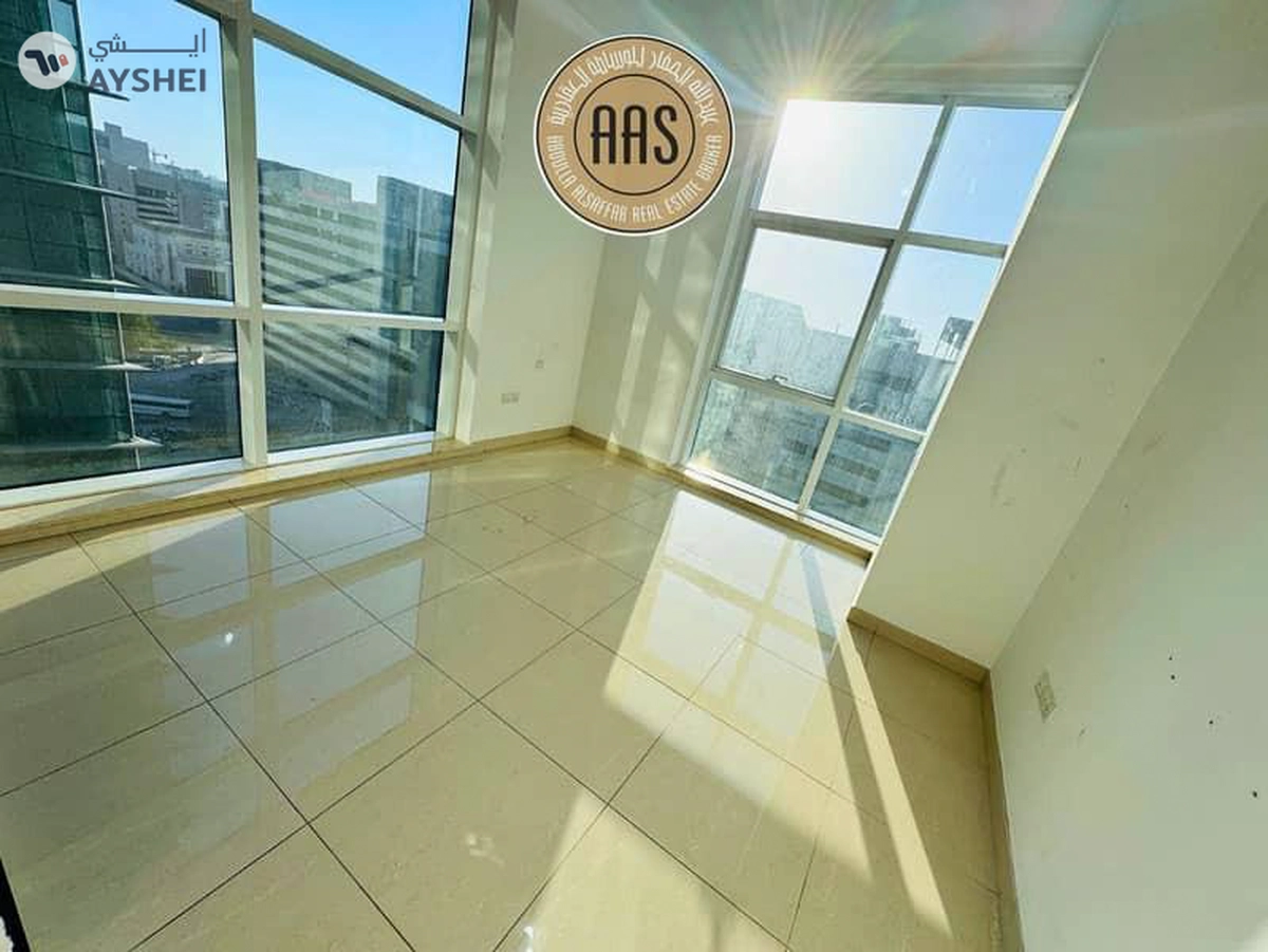 HUGE SIZE 2BHK || NEAR TO METRO || ALL AMENITIES || PARKING-16-16